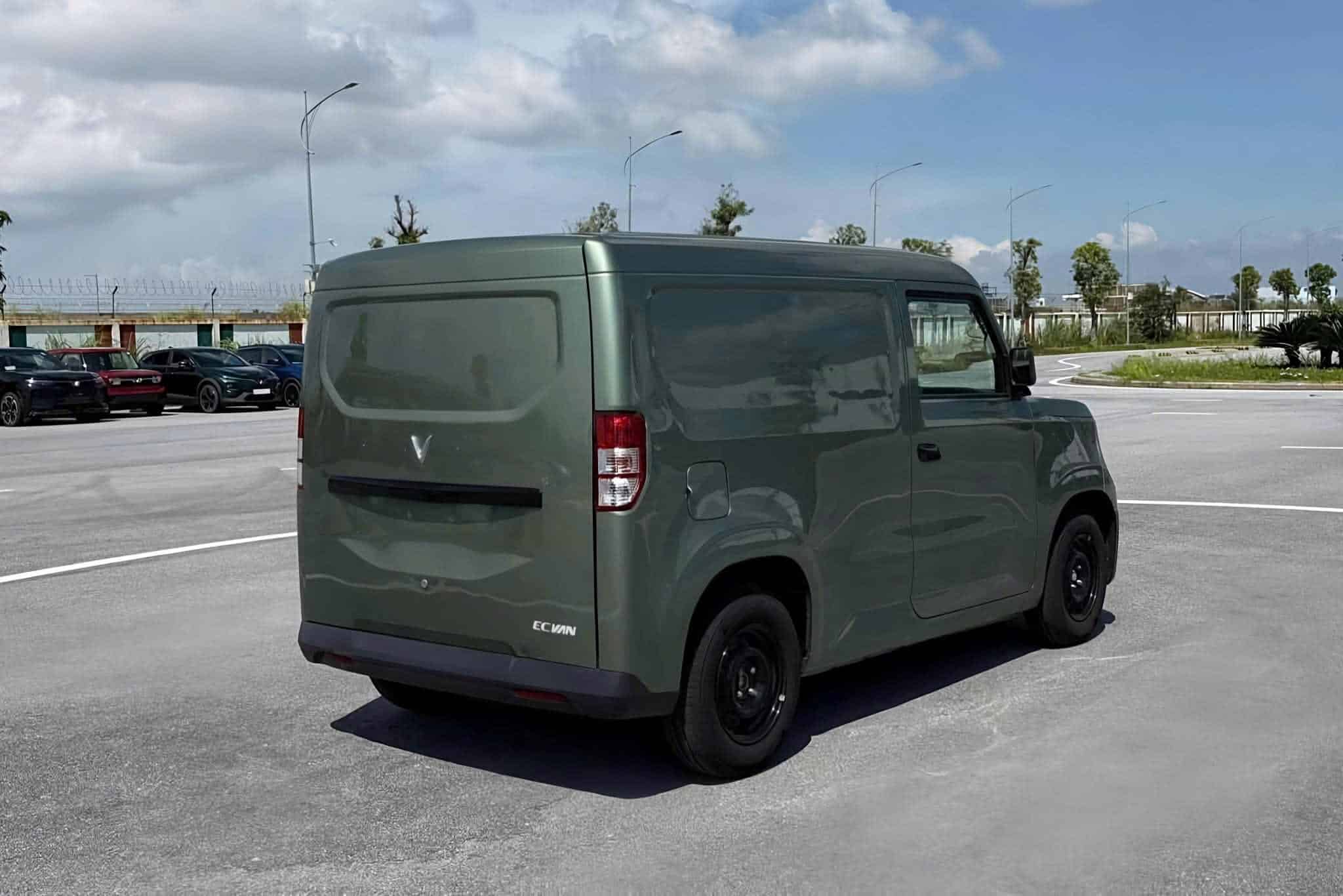 VinFast EC Van